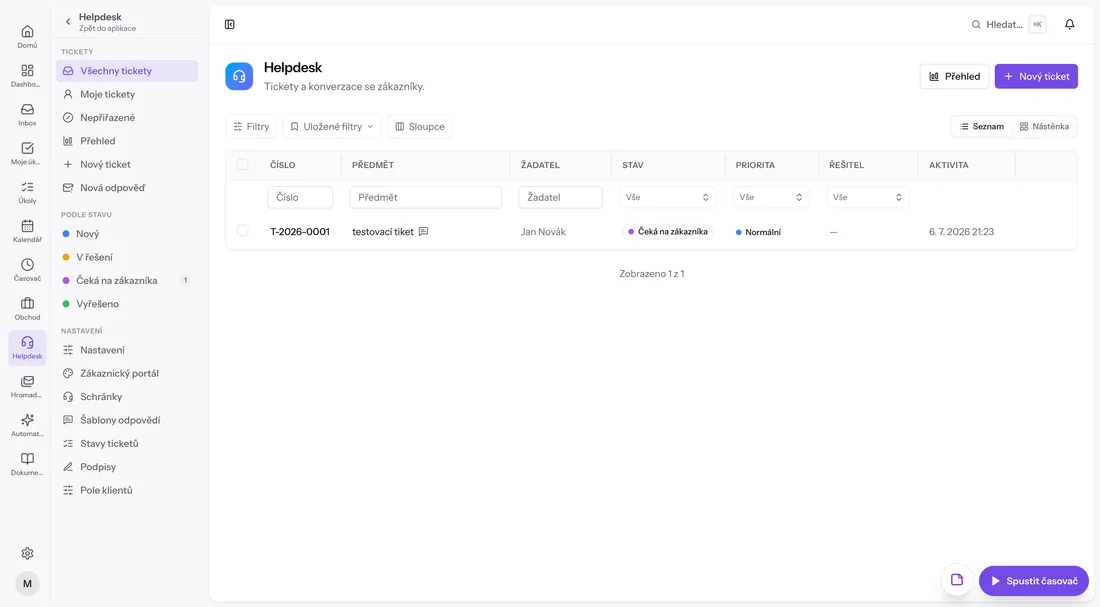 Seznam tiketů helpdesku s filtry, stavy, prioritami a řešiteli